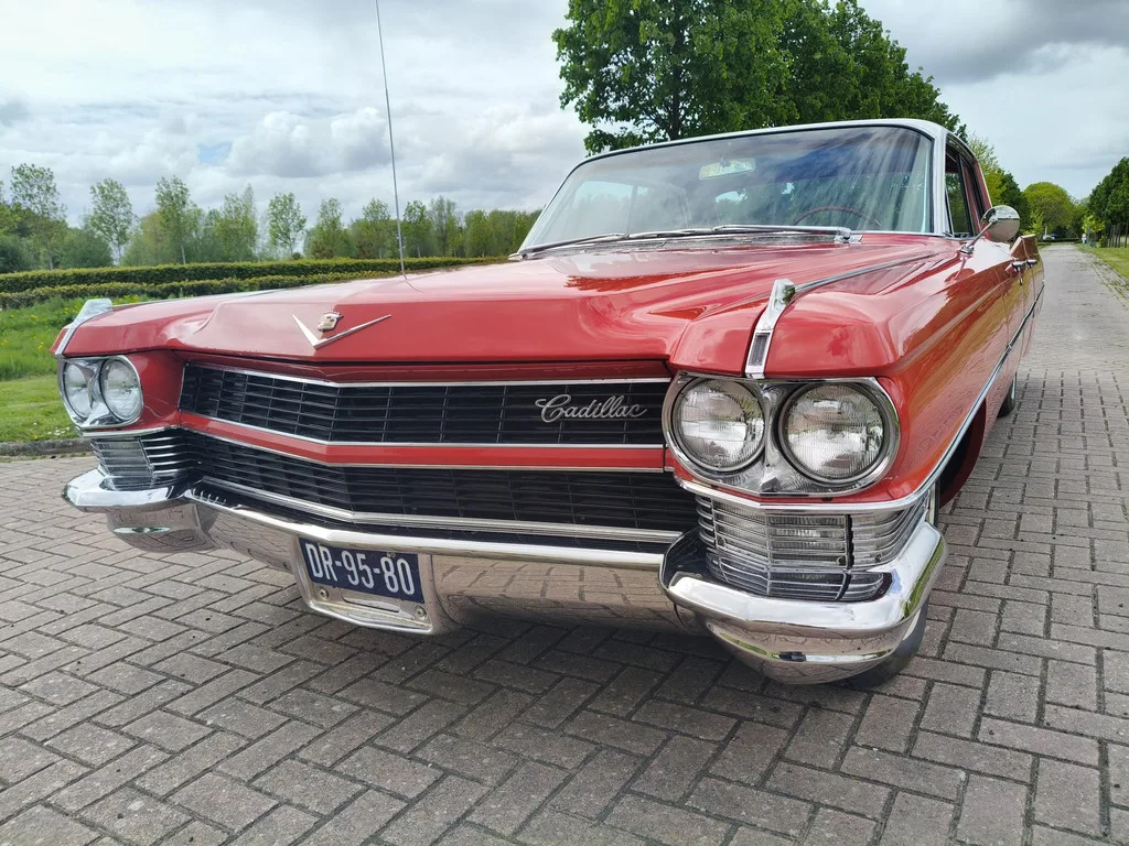 Cadillac De Ville (1965) — foto 1
