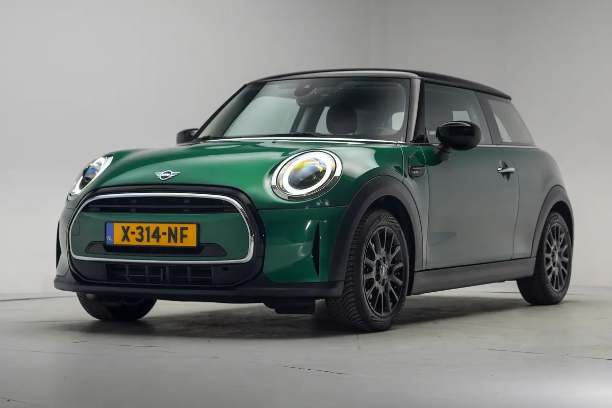 MINI Cooper (2024) — foto 1