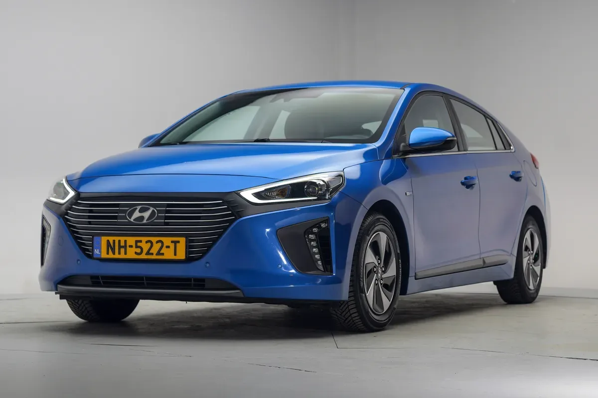 Hyundai Ioniq (2017) — foto 1