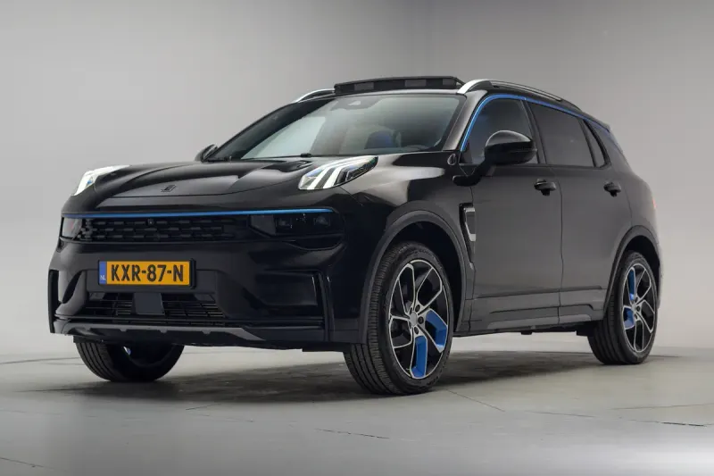 Lynk & Co 01 (2023)
