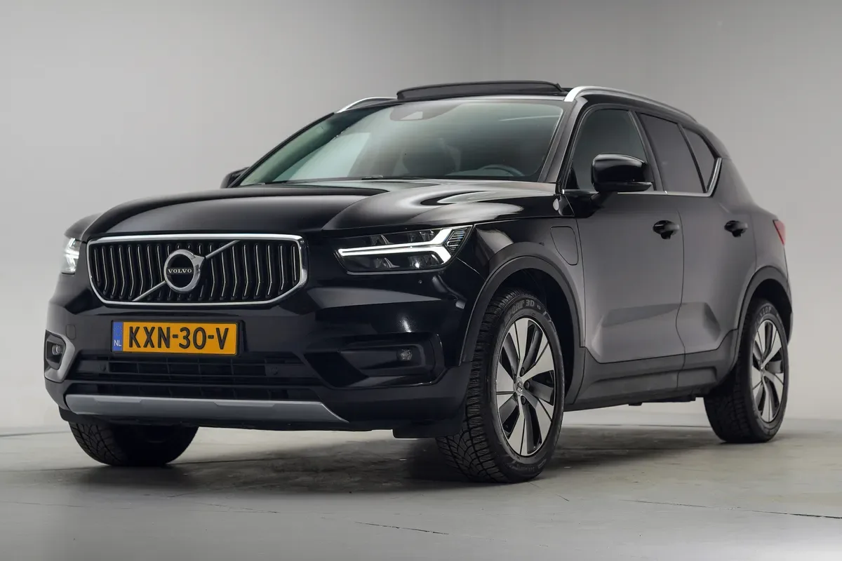 Volvo XC40 (2021) — foto 1