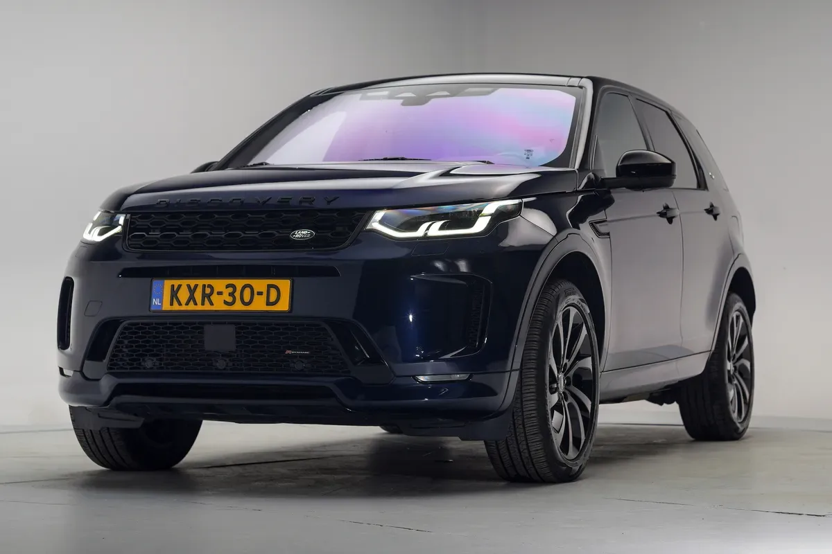 Land Rover Discovery Sport (2022) — foto 1