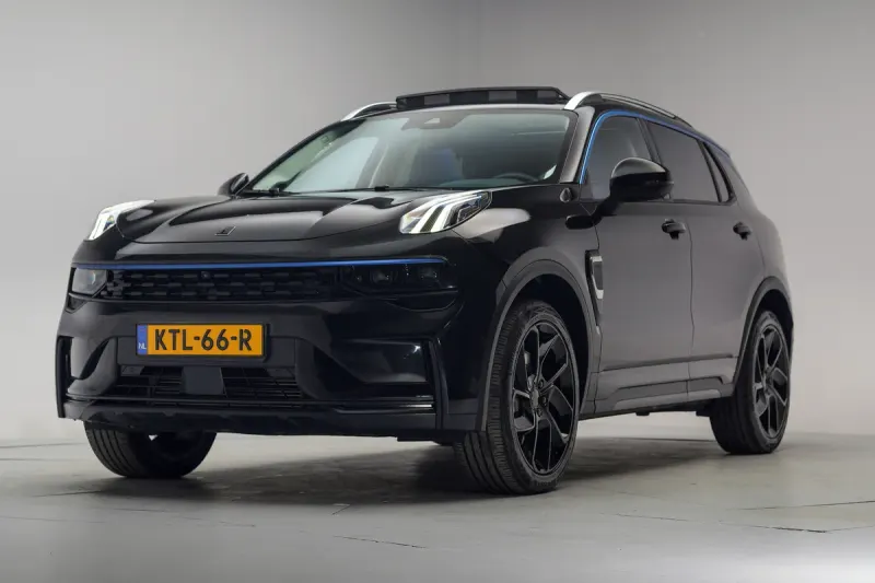 Lynk & Co 01 (2023)