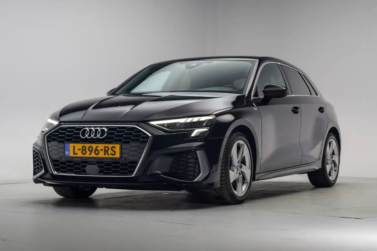 Audi A3 (2021) — foto 1