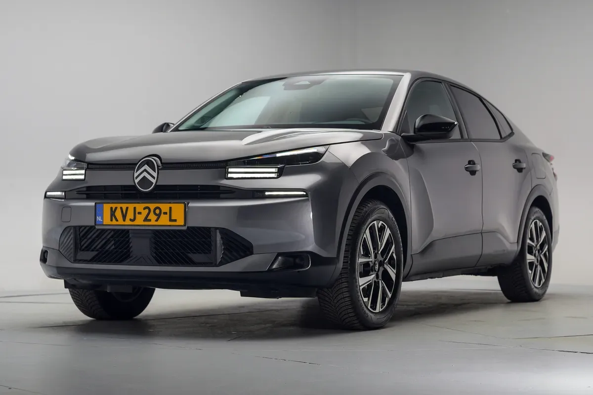Citroën ë-C4 (2025) — foto 1