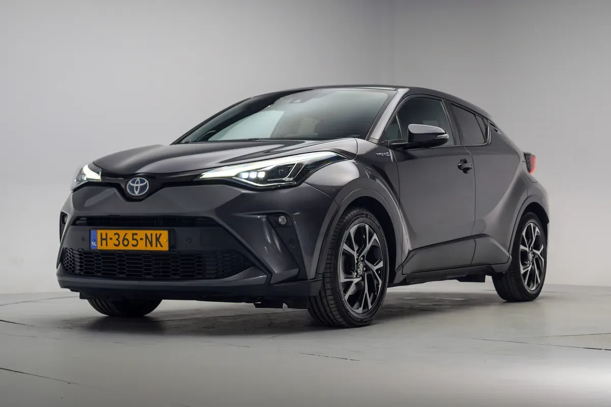 Toyota C-HR (2020) — foto 1