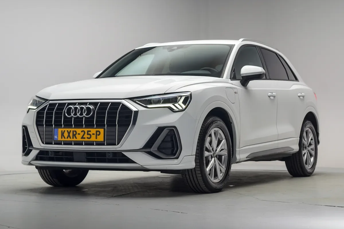 Audi Q3 (2022) — foto 1