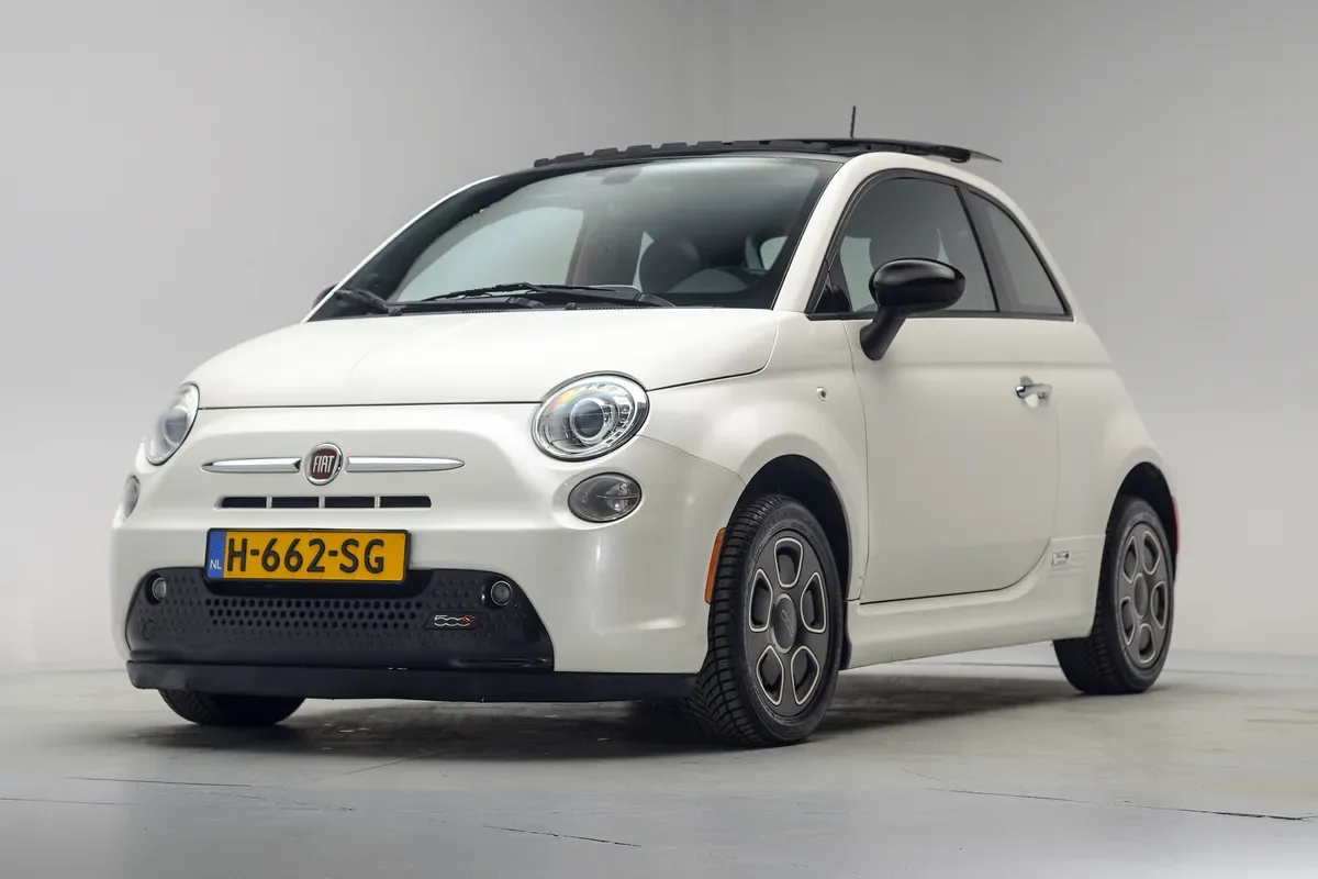 Fiat 500e (2017) — foto 1