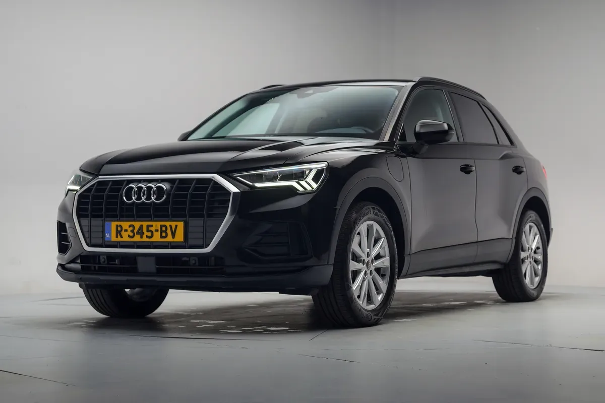 Audi Q3 (2022) — foto 1