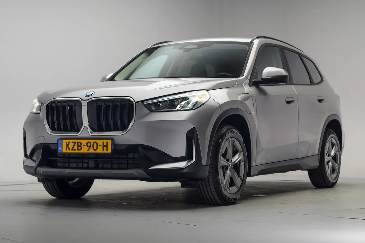 BMW X1 (2024) — foto 1