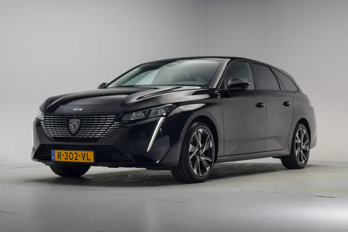 Peugeot 308 (2022) — foto 1