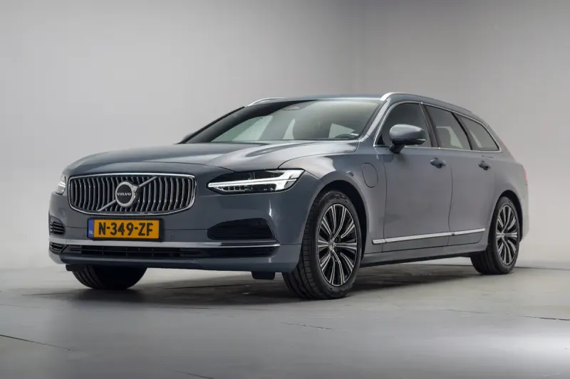 Volvo V90 (2022)