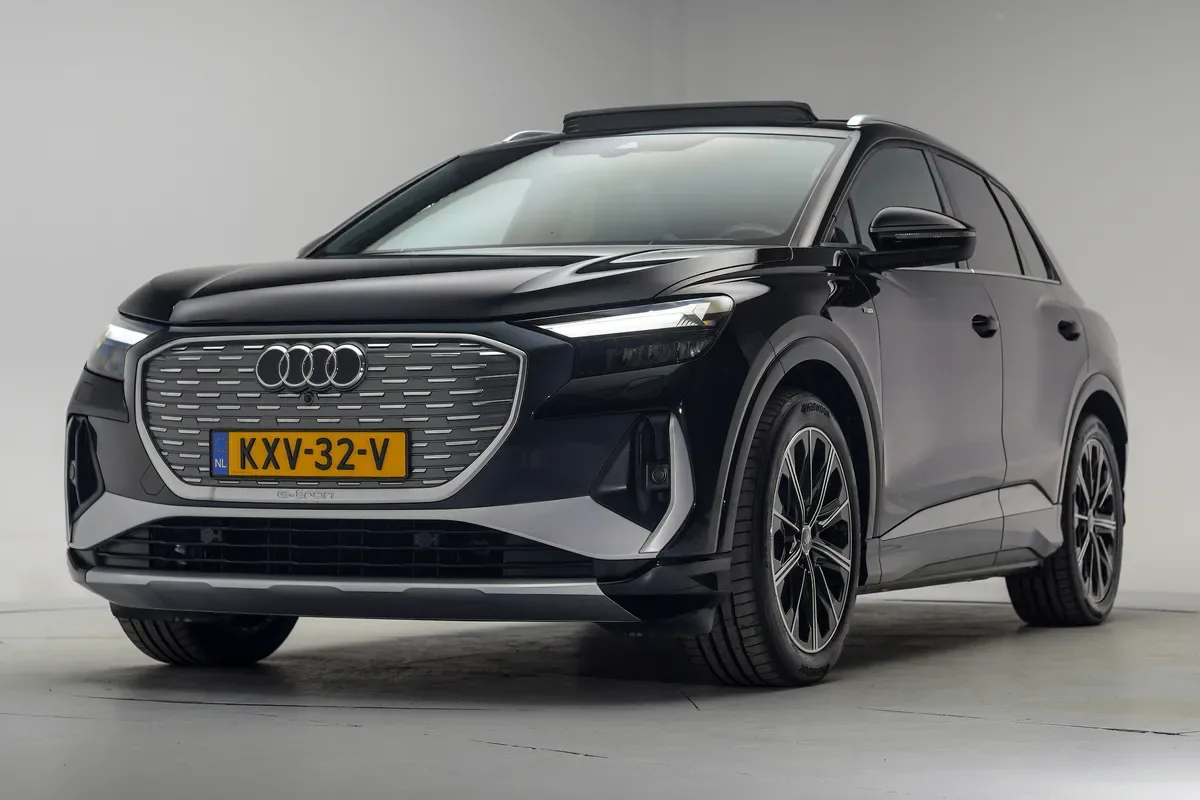 Audi Q4 e-tron (2022) — foto 1