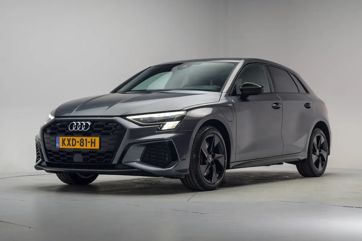 Audi A3 (2022) — foto 1