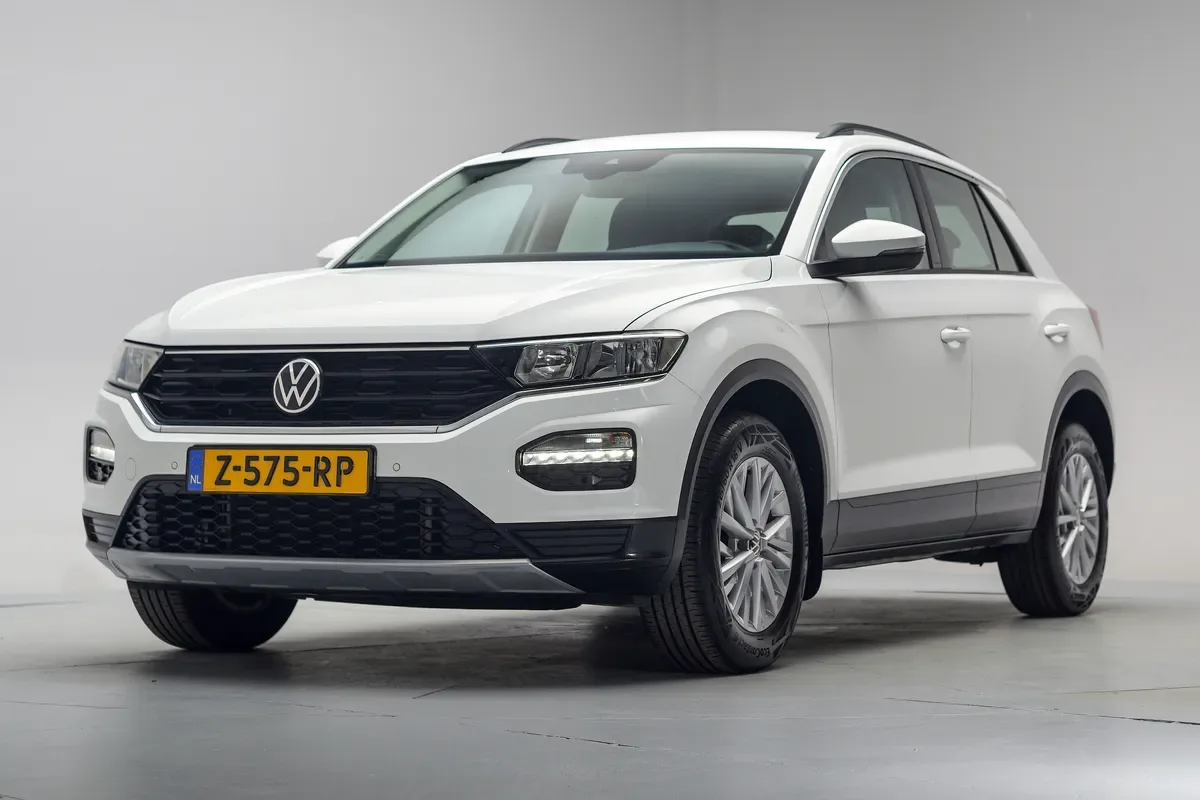 Volkswagen T-Roc (2021) — foto 1