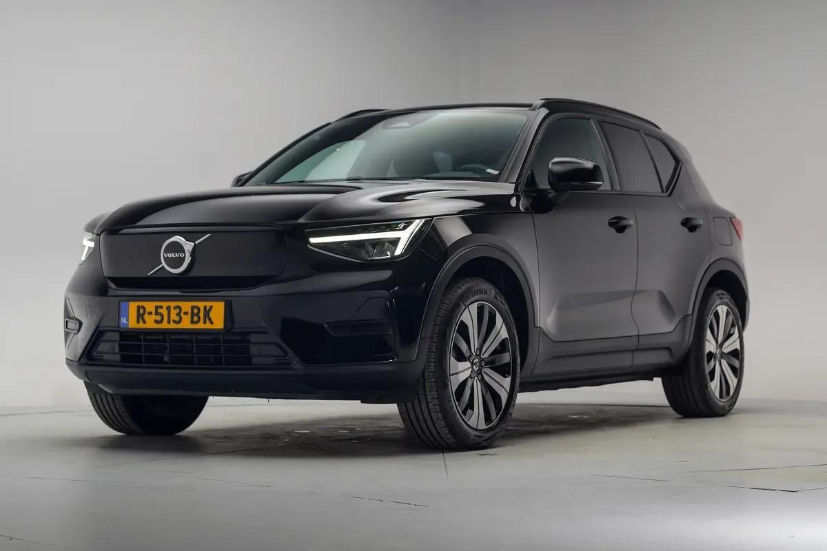 Volvo XC40 (2022) — foto 1