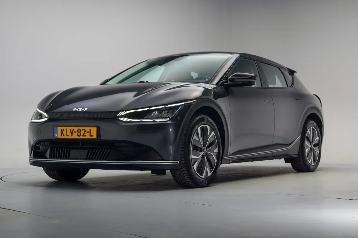 Kia EV6 (2023) — foto 1