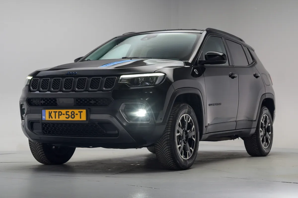 Jeep Compass (2023) — foto 1