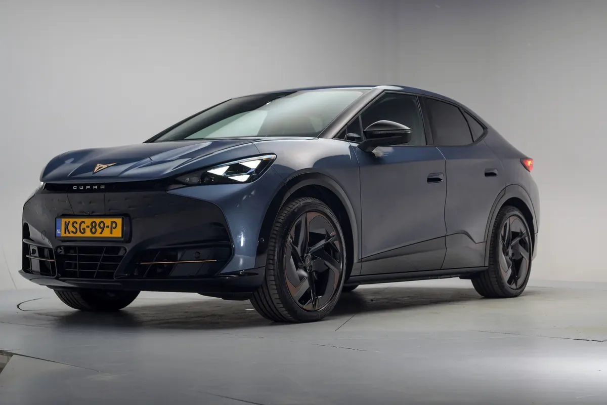 CUPRA Tavascan (2024) — foto 1