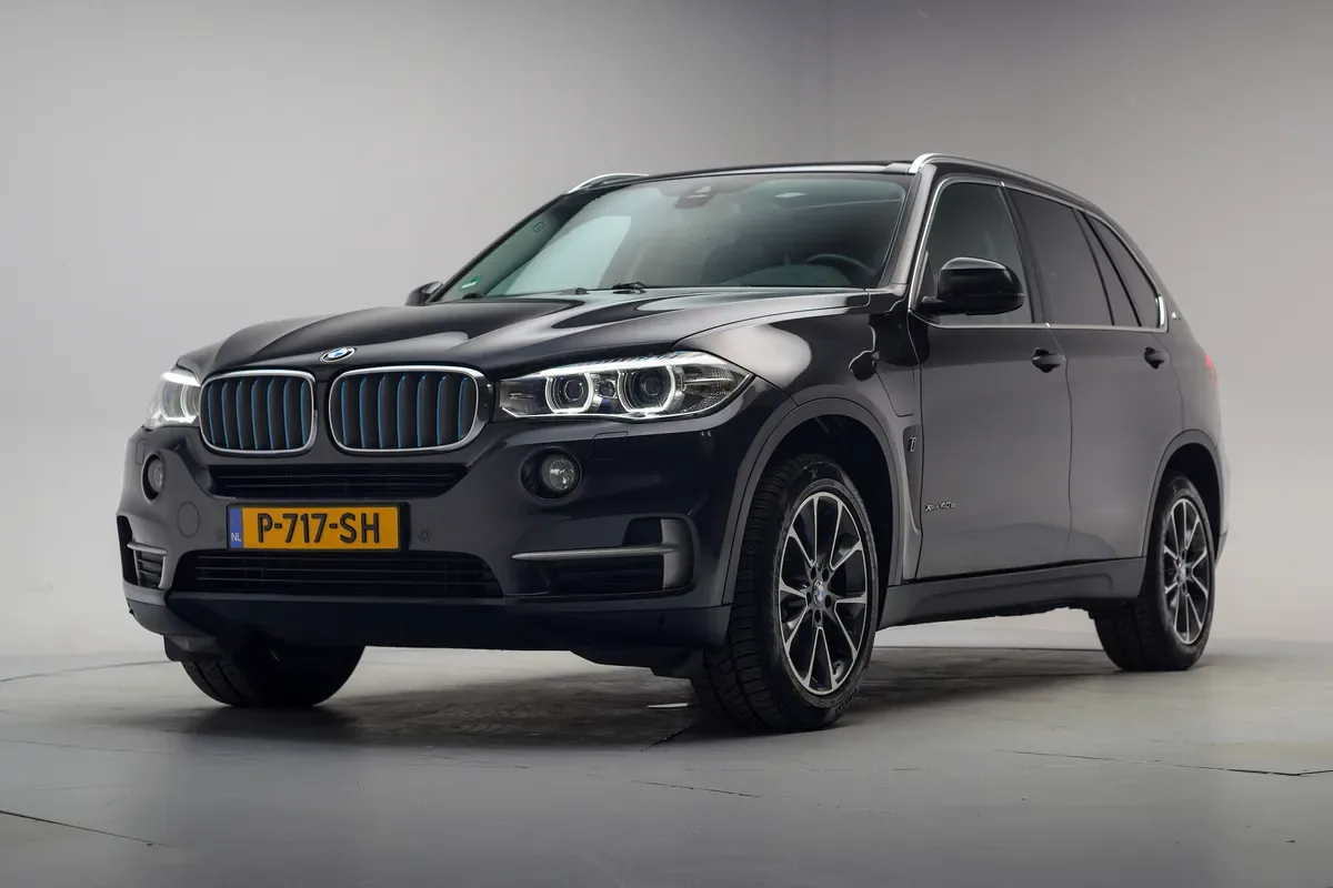 BMW X5 (2017) — foto 1
