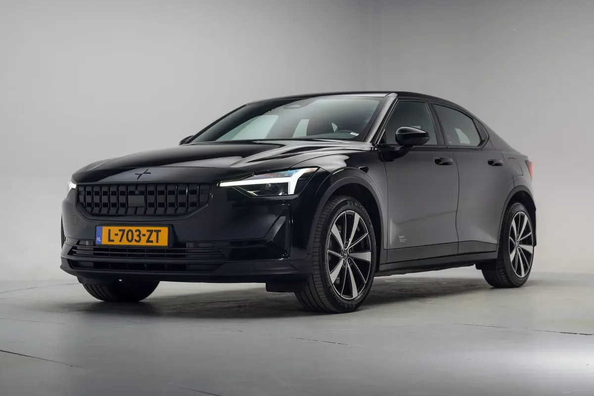 Polestar 2 (2021) — foto 1