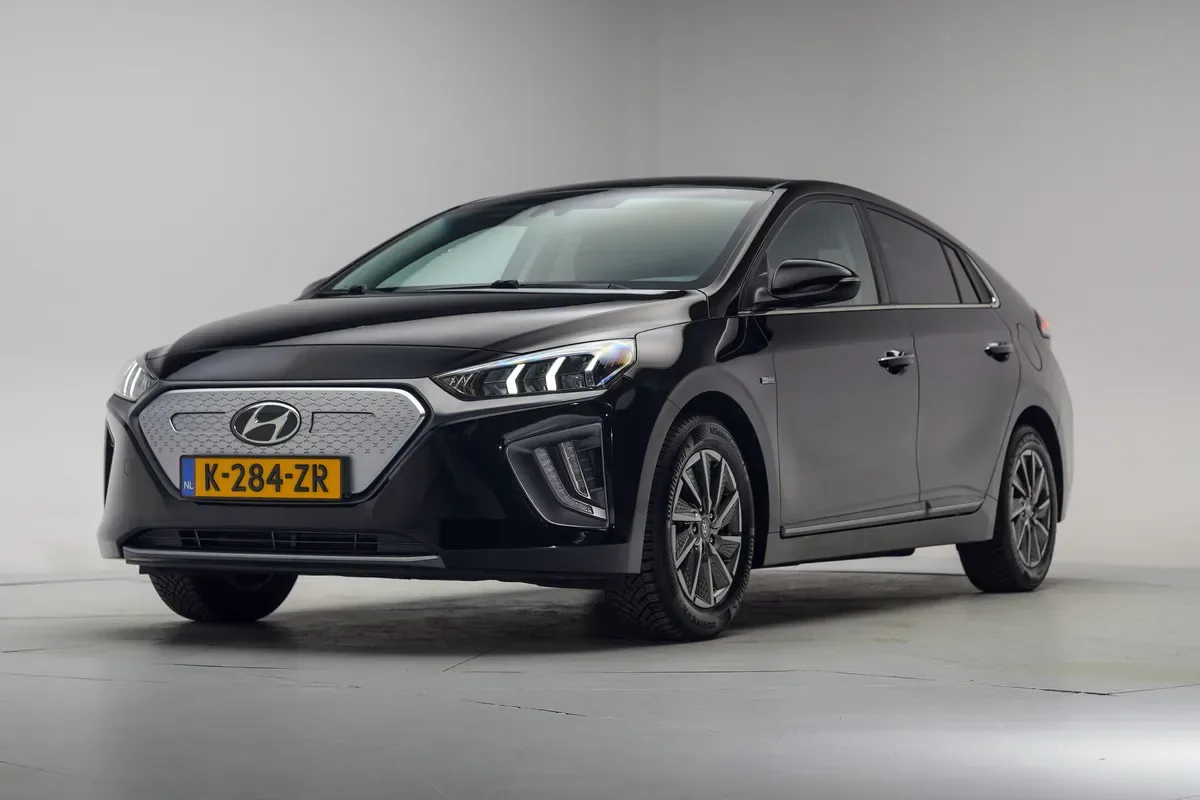 Hyundai Ioniq (2021) — foto 1