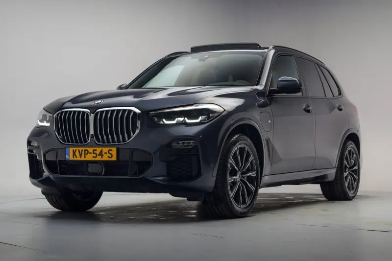 BMW X5 (2021)