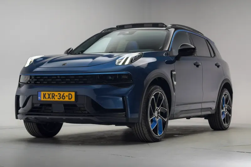 Lynk & Co 01 (2023)