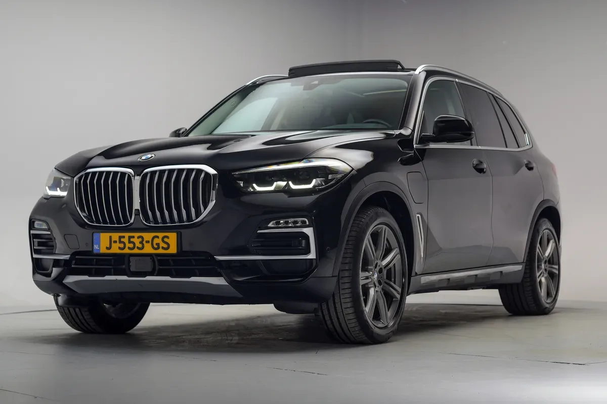 BMW X5 (2020) — foto 1