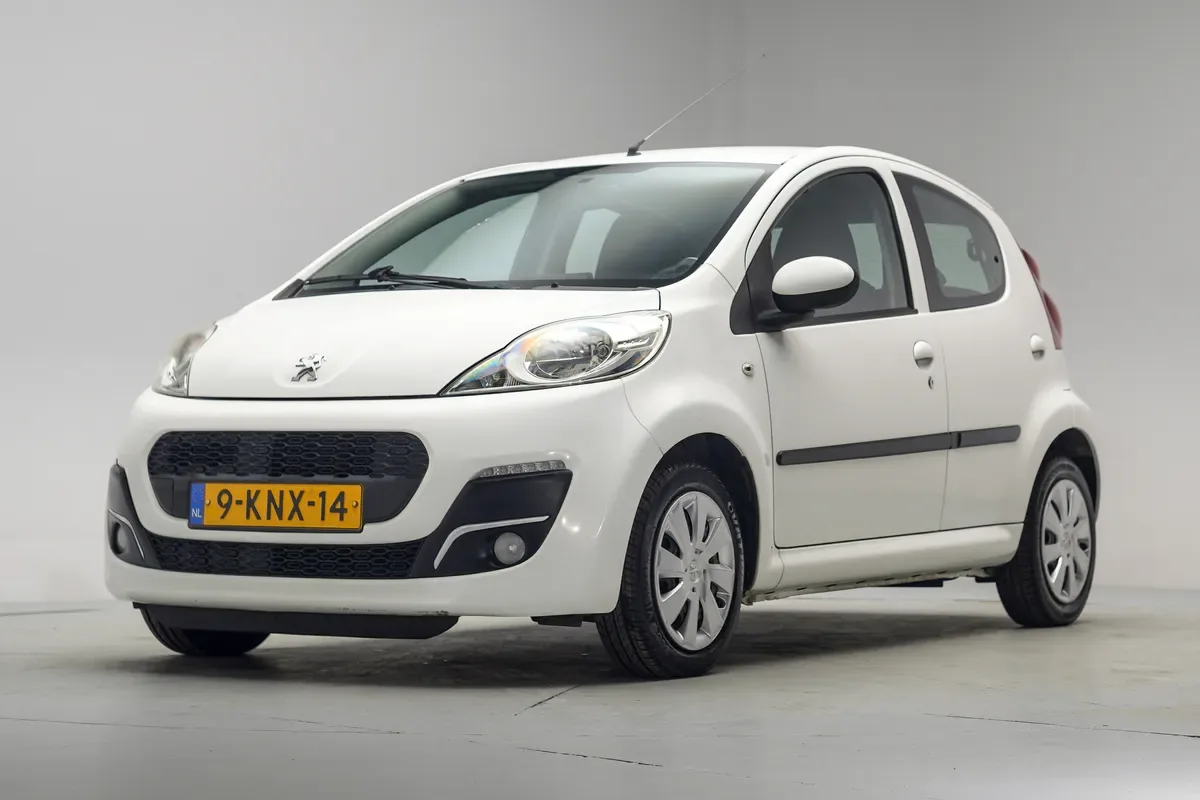 Peugeot 107 (2013) — foto 1