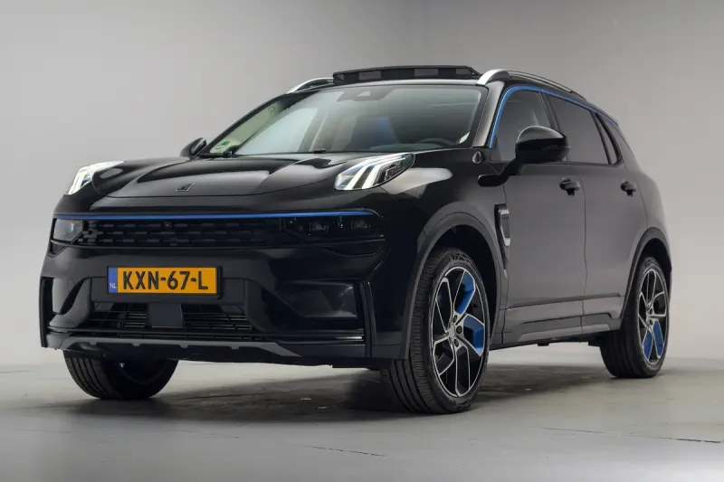 Lynk & Co 01 (2023)