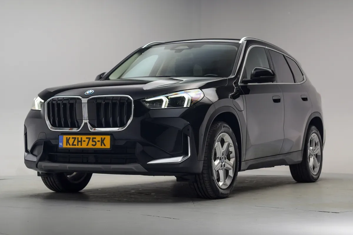 BMW X1 (2023) — foto 1