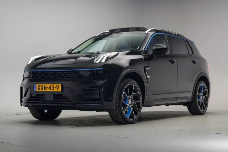Lynk & Co 01 (2023)