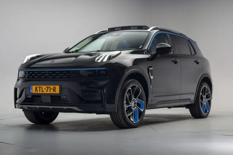 Lynk & Co 01 (2022)