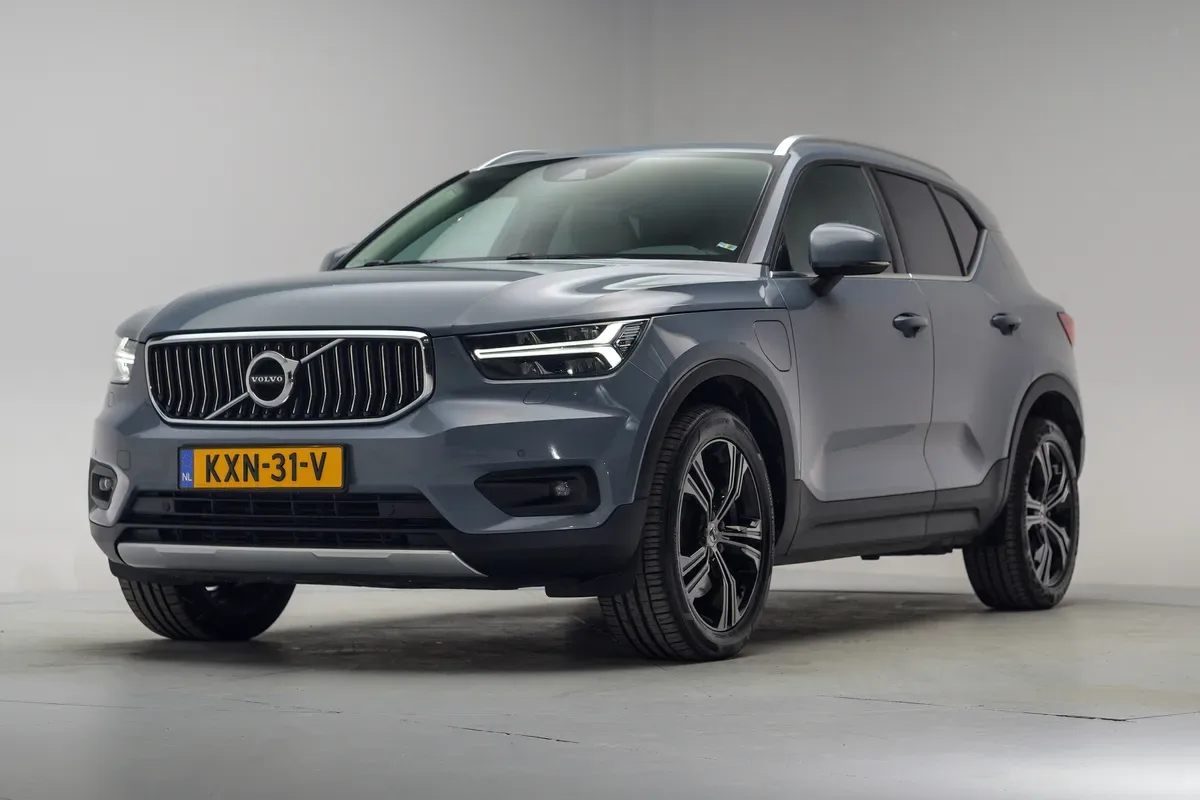 Volvo XC40 (2022) — foto 1