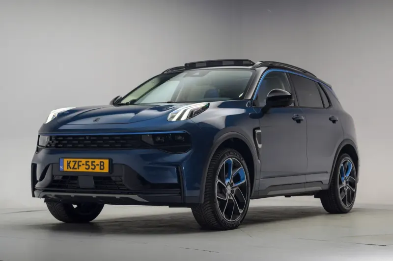 Lynk & Co 01 (2022)