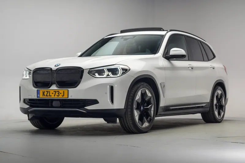 BMW iX3 (2022)