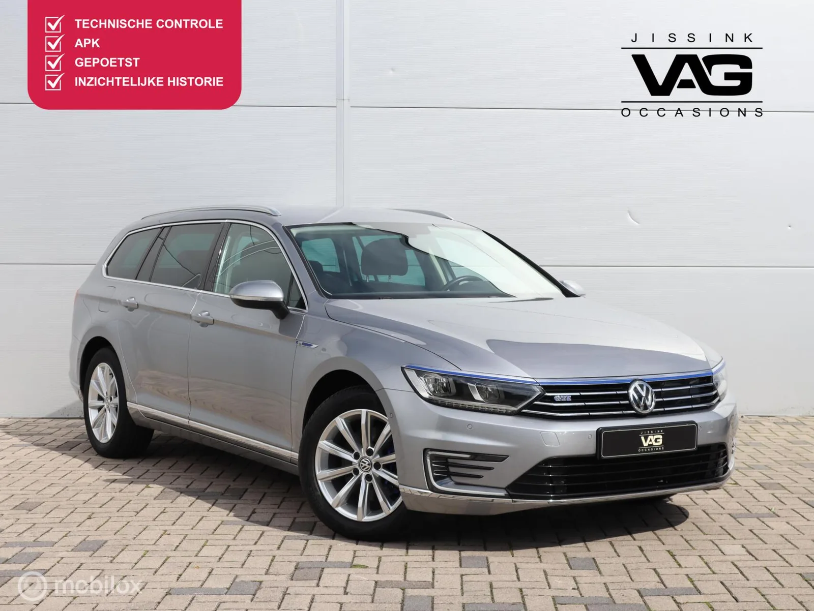 Volkswagen Passat (2018) — foto 1