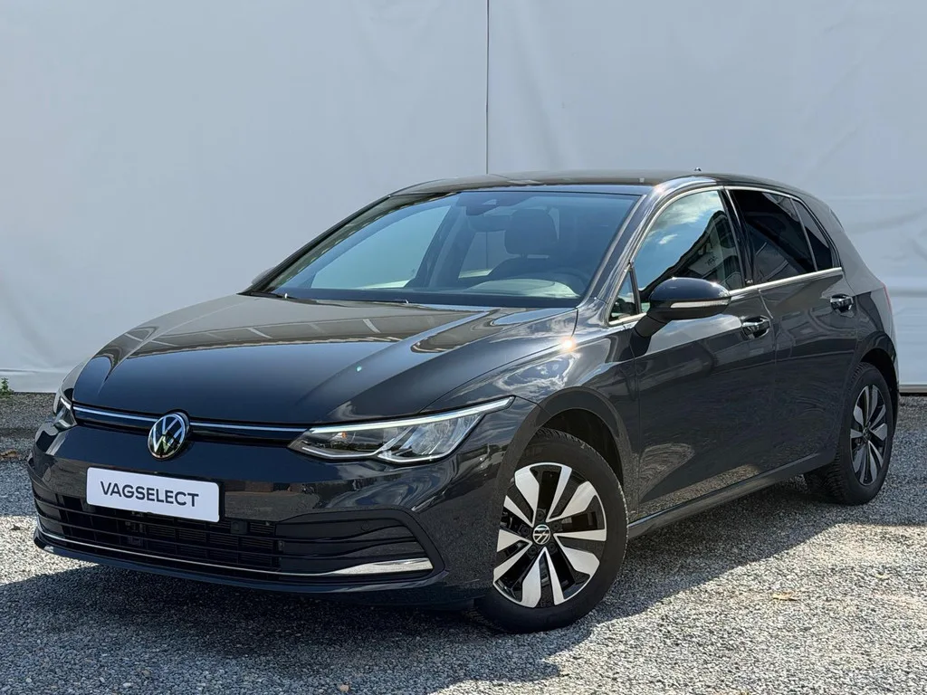 Volkswagen Golf (2024) — foto 1