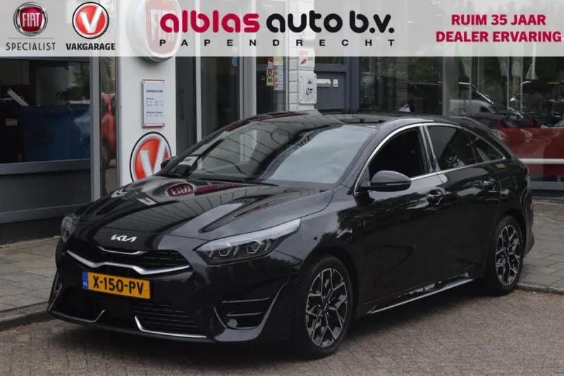 Kia ProCeed (2024)