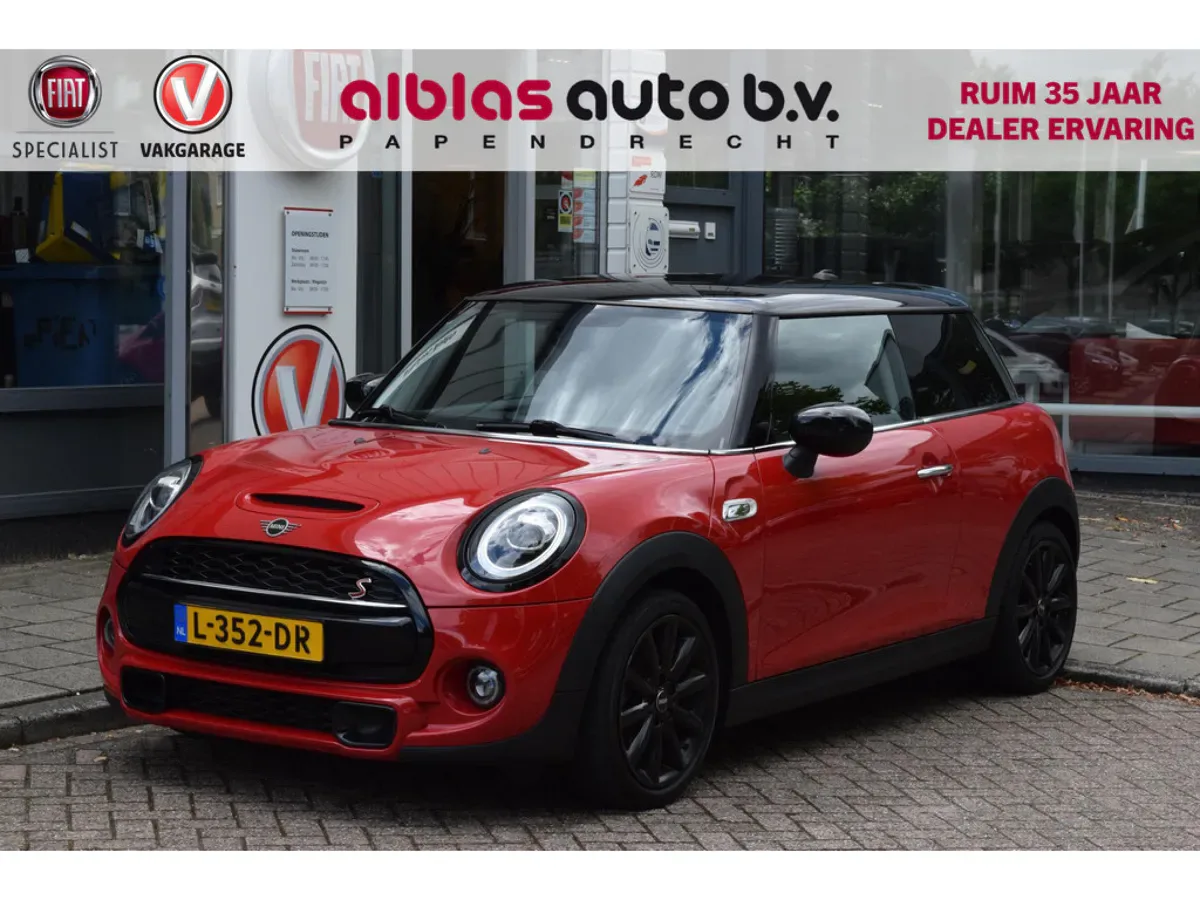 MINI Cooper S (2019) — foto 1