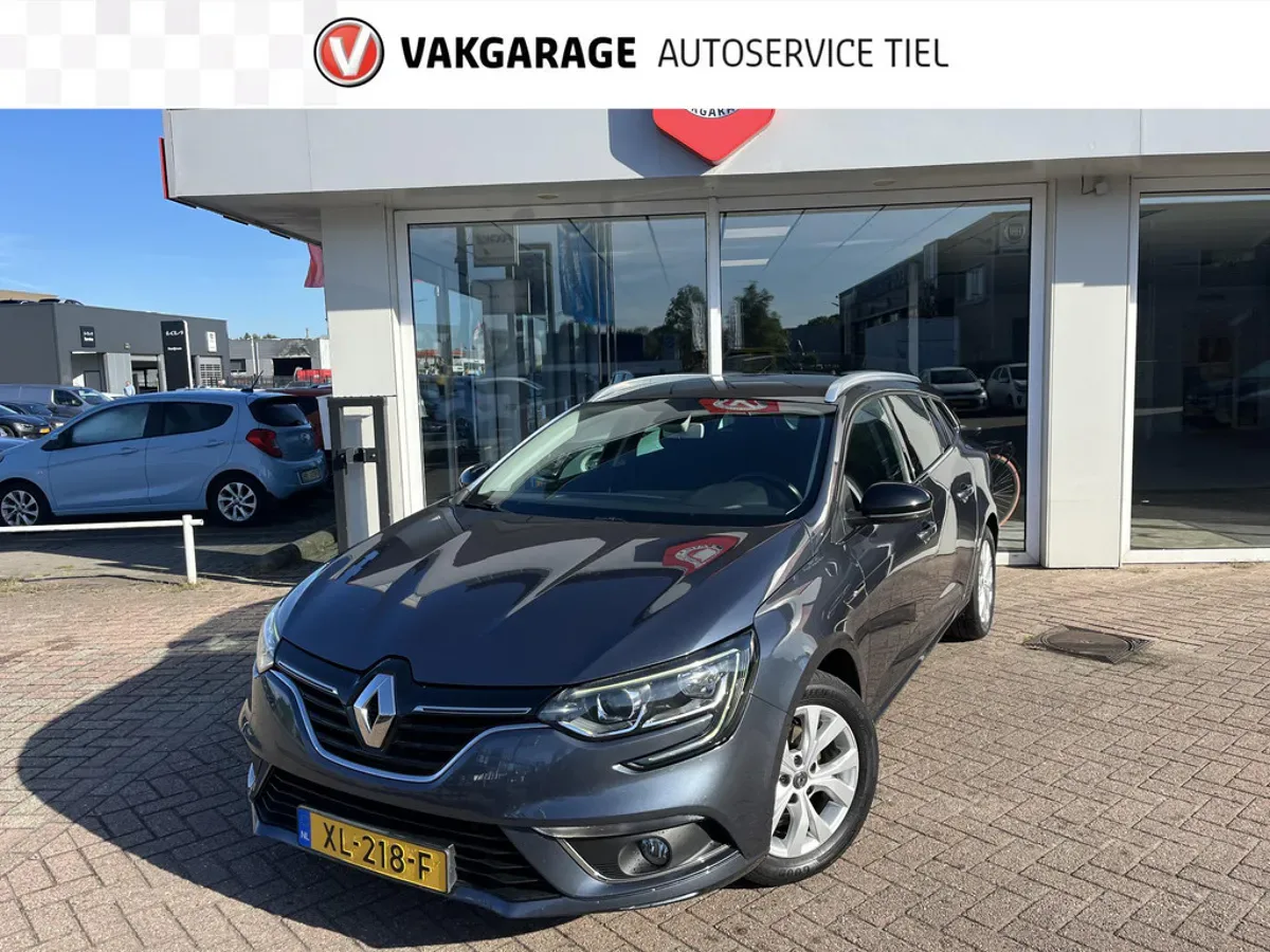 Renault Mégane (2019) — foto 1