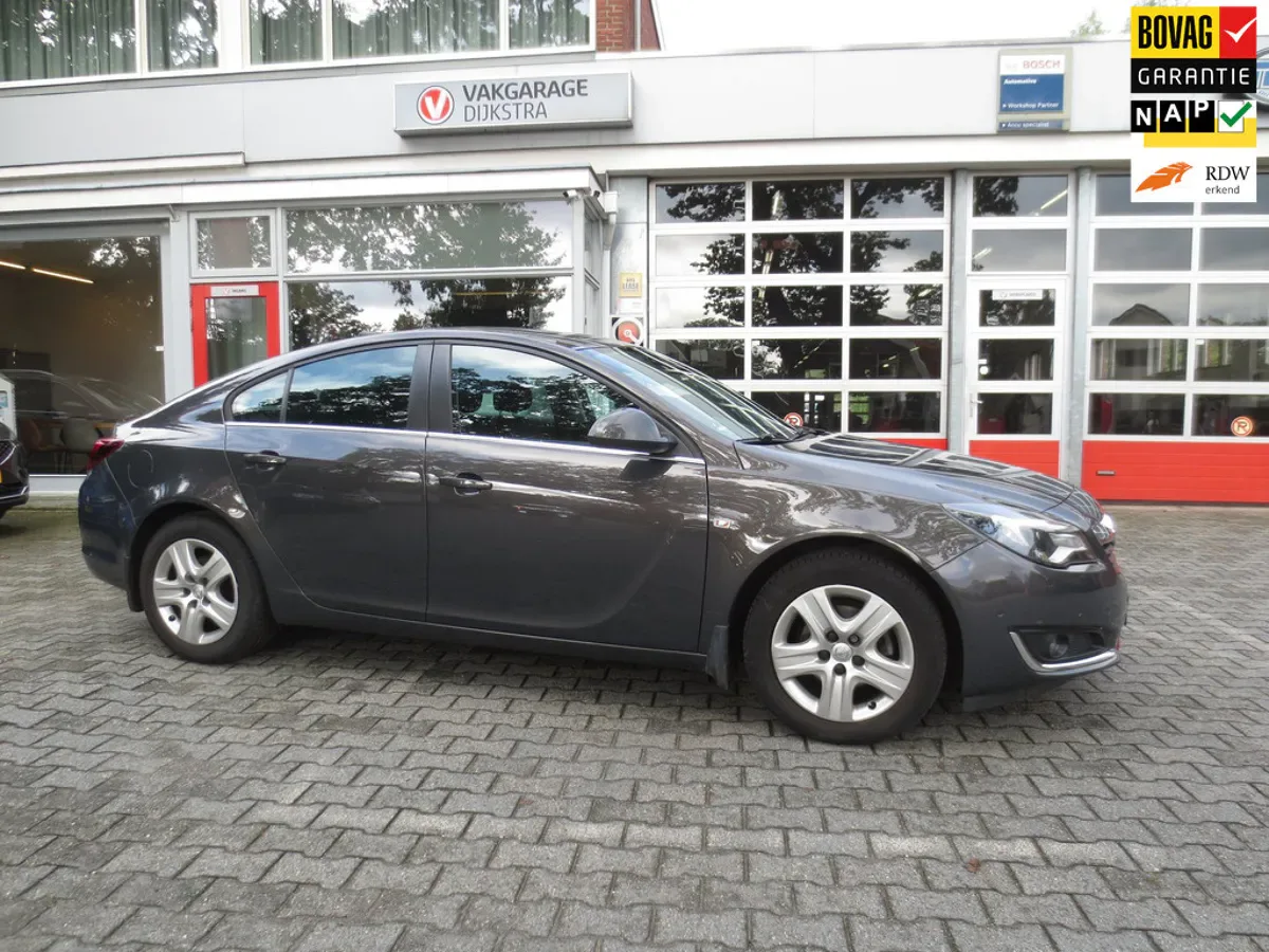 Opel Insignia (2016) — foto 1