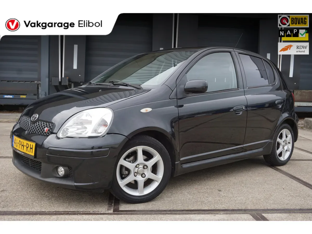Toyota Yaris (2004) — foto 1