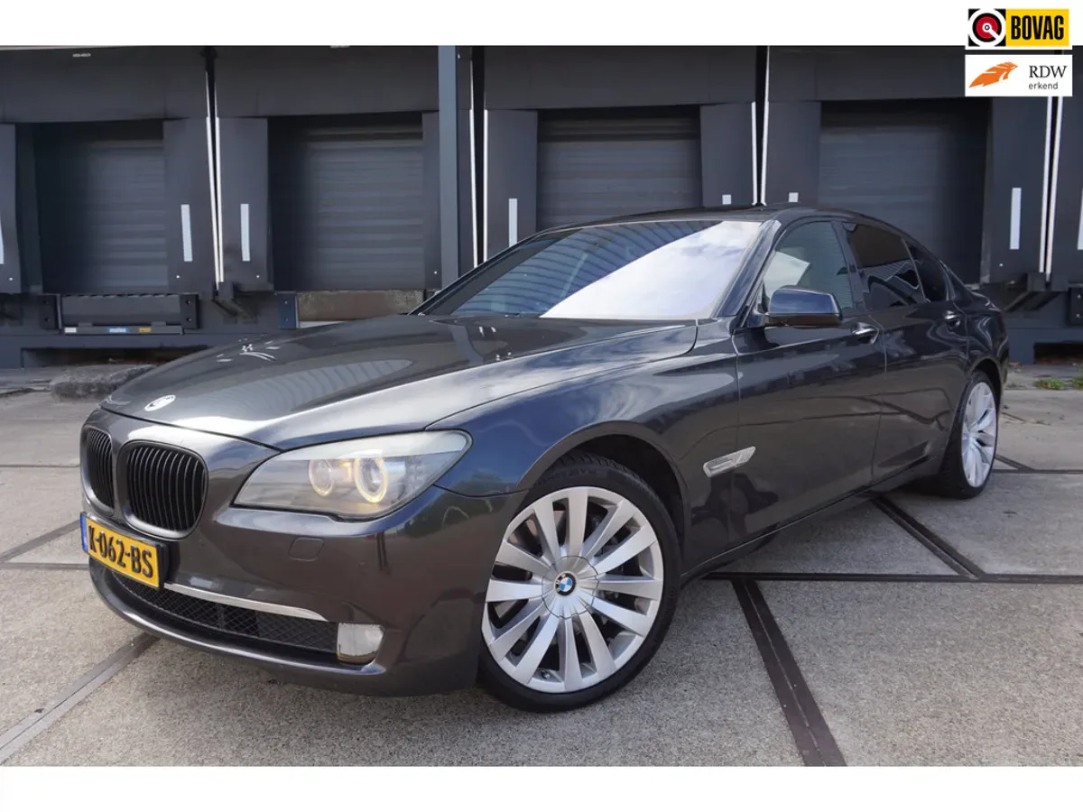 BMW 7-Serie (2009) — foto 1