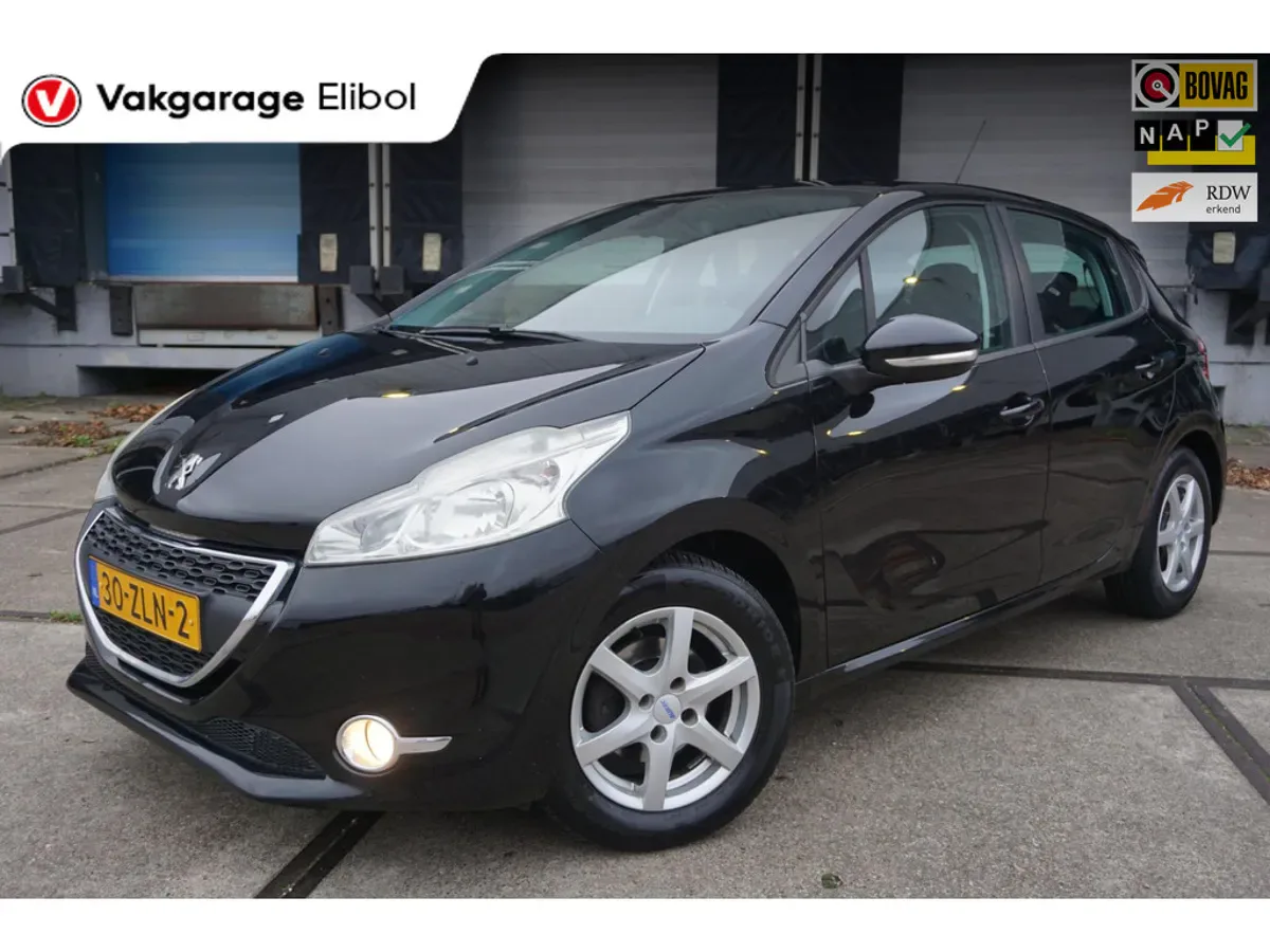 Peugeot 208 (2012) — foto 1