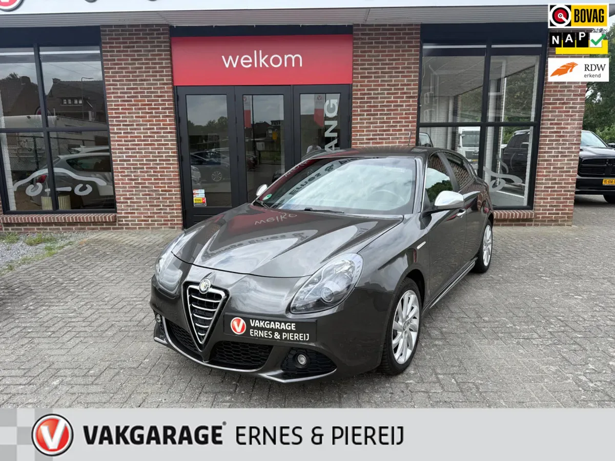Alfa Romeo Giulietta (2012) — foto 1