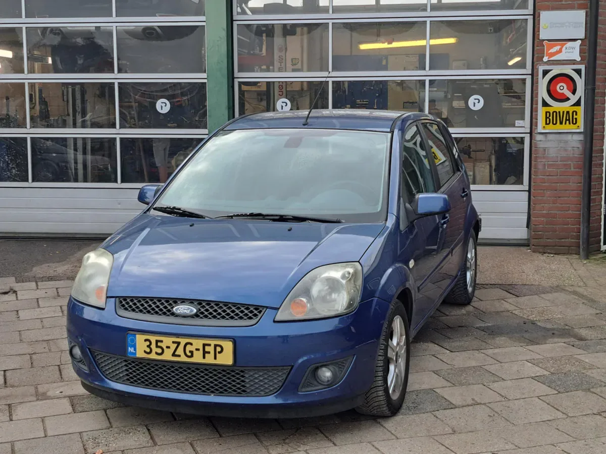 Ford Fiesta (2008) — foto 1