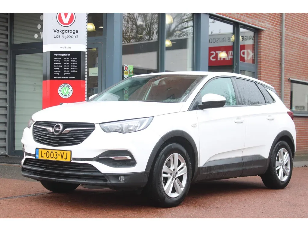 Opel Grandland (2019) — foto 1