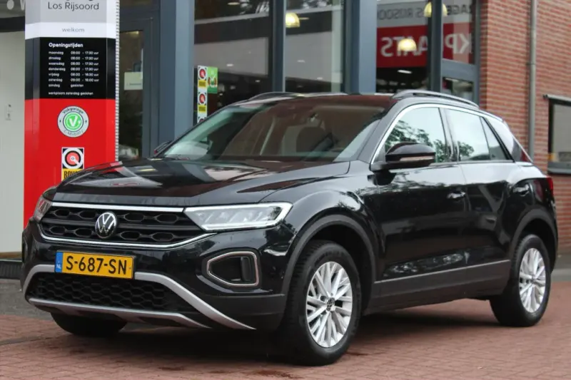 Volkswagen T-Roc (2023)